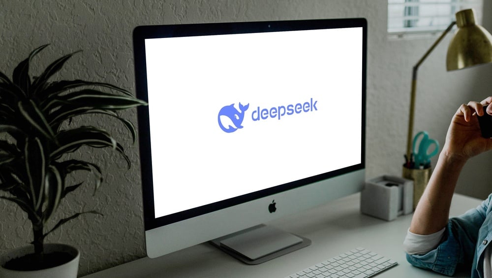 模型可替换、工具可插拔：DeepSeek把Agent竞争从“大脑”推向“操作系统”
