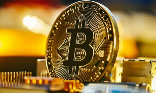 八月行情：加密货币与黄金领跑，美股为何掉队？