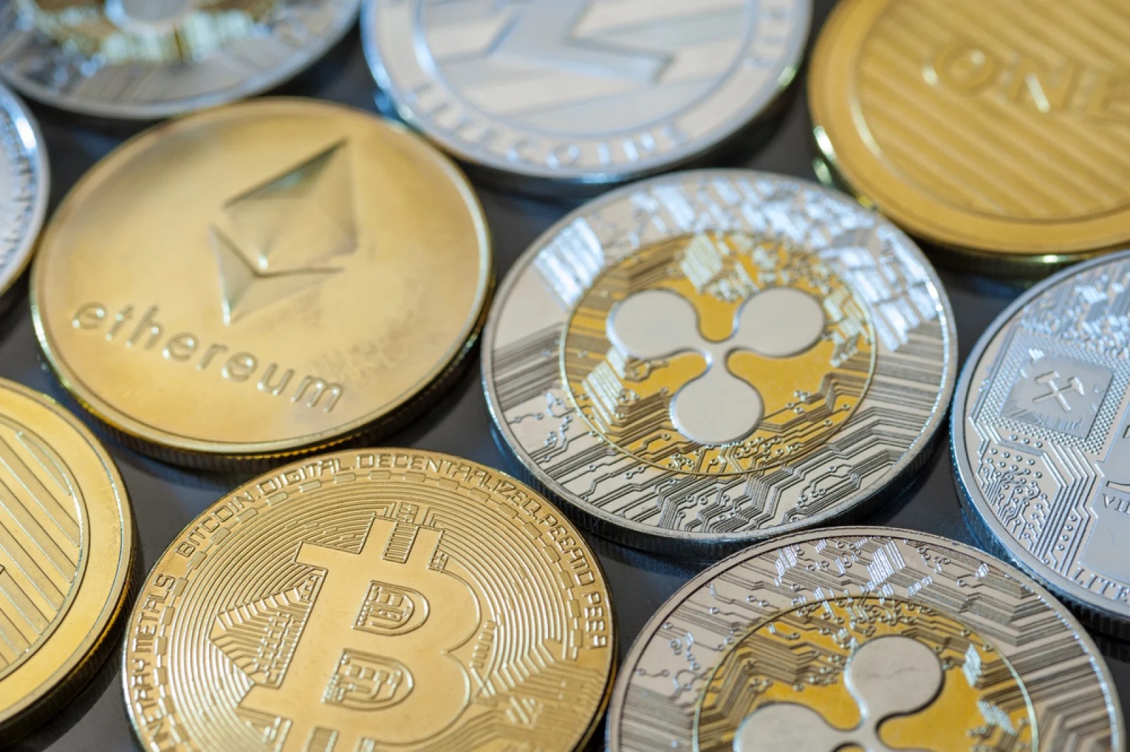 Cardano、XRP、Zcash 和 Sui 价格分析 10月6日：市场保持动能