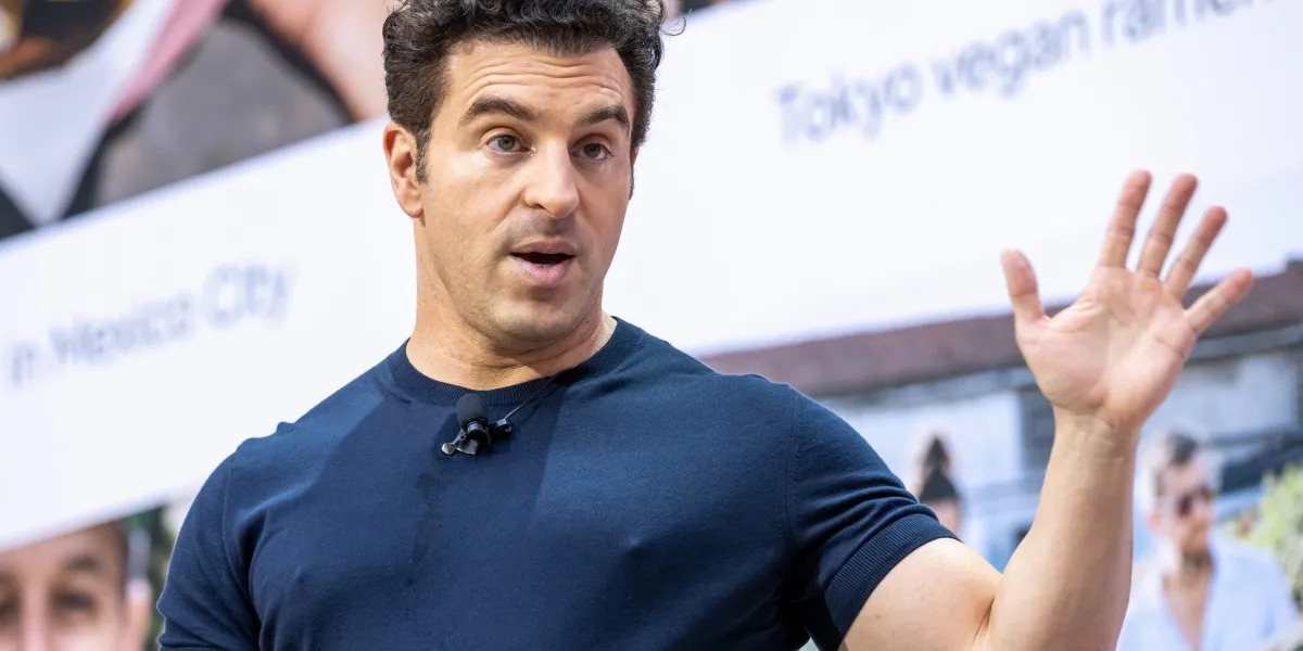 Airbnb CEO Brian Chesky称自己希望能回到26岁 因为ChatGPT之后的机会“强大得多”
