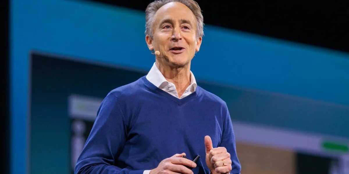 Ancestry CEO称一位亿万富翁老板教会他在员工休息区吃午餐